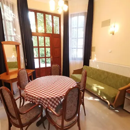 アパート Kastely *