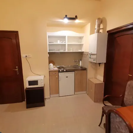 Kastely * ハイデゥソボスロー