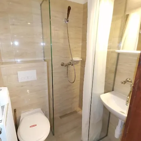 Kastely アパート